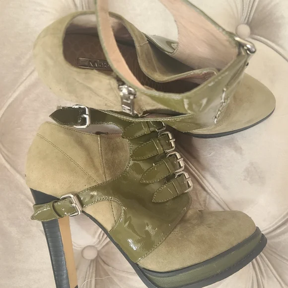 Metiko Suede bootie - Picture 3 of 8